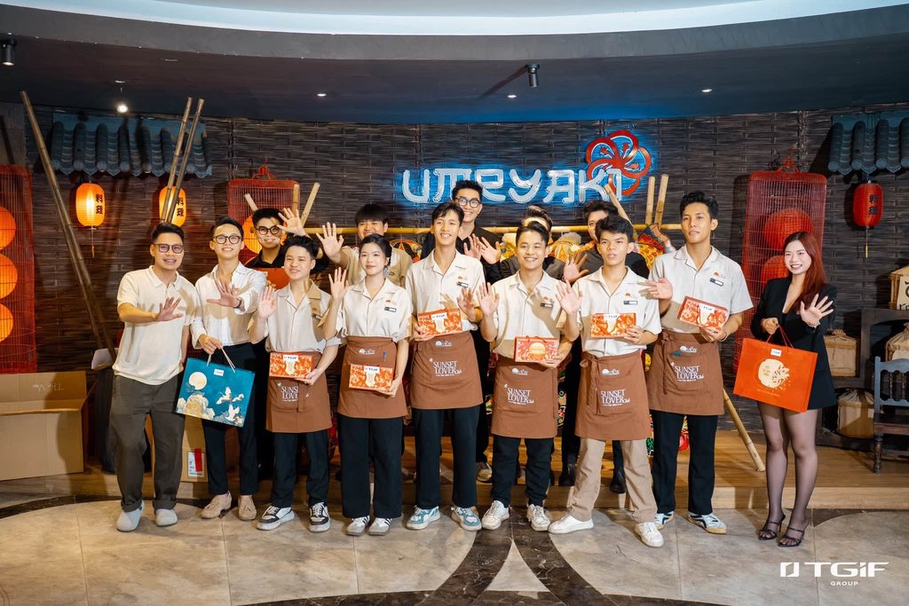 Không khí đón Trung thu ấm áp tại các outlet Tgif Group Đà Nẵng